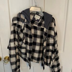American Eagle cropped hooded flannel
